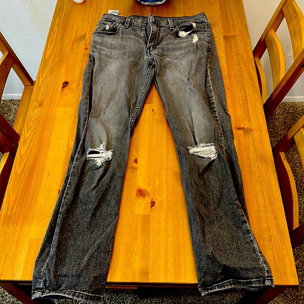 Levi’s 511 men’s jeans, men’s 32Wx32L, dark grey denim, Slim fit with holes